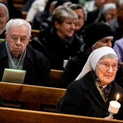 Vesper am Tag des geweihten Lebens / Erzdiözese Wien/Schönlaub